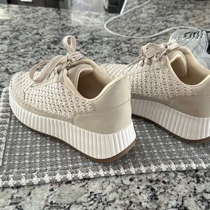 Dolce Vita Cream Woven Platform Sneakers